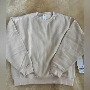 ALO Yoga Accolade Crewneck Pullover